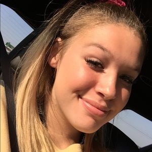 Meet your Posher, Chasity